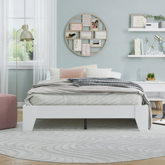 Hillsdale Furniture Casey Full Wood Platform Bed, White