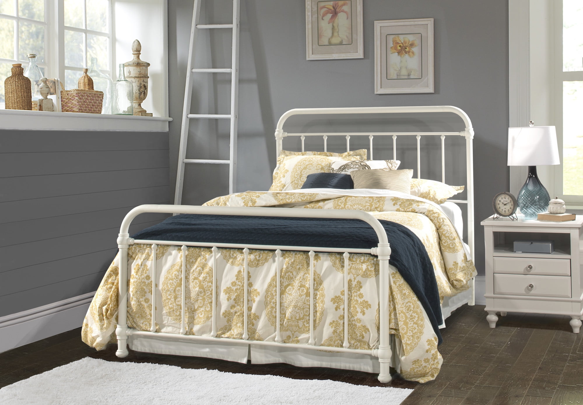 Hillsdale Furniture Kirkwood Classic Metal Queen Bed with Frame, Soft White