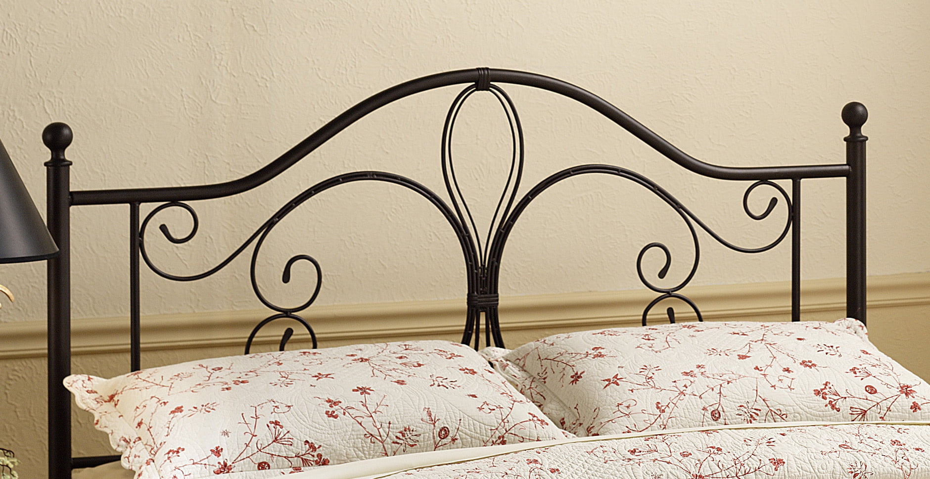 Hillsdale Furniture Milwaukee Antique Brown Metal Full/Queen Headboard with Bed Frame