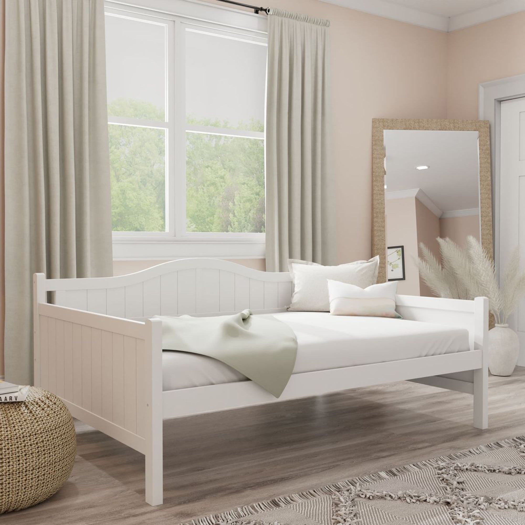 Hillsdale Staci Traditional Arched Wood Full Daybed Classic White