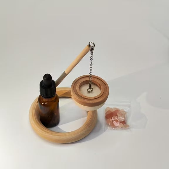 Himalayan Salt Aromatherapy Essential Oil Diffuser - Rustic Wooden Decor with Metal Chain for Relaxation and Wellness