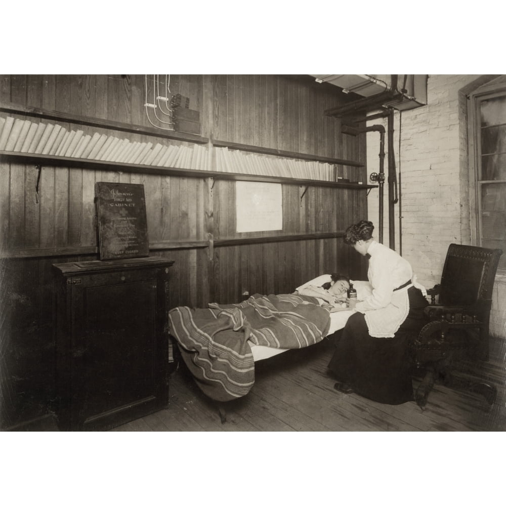 Hine Sick Worker 1912. Na Worker Receiving First Aid In A Room Set