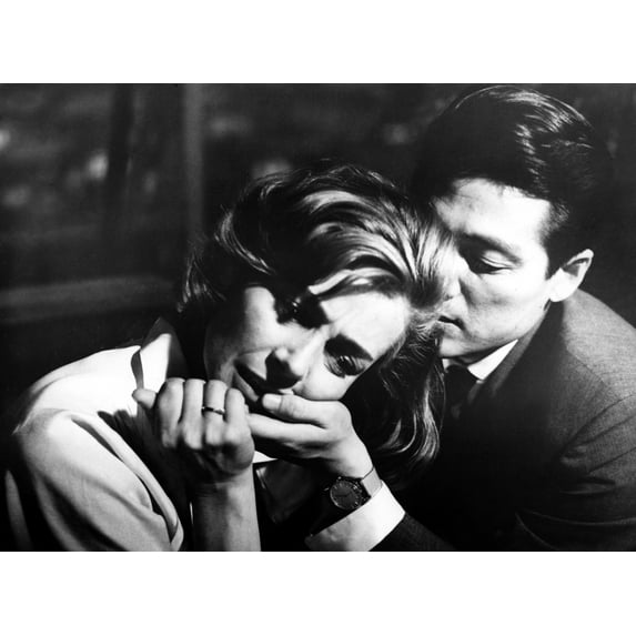 Hiroshima Mon Amour Emmanuelle Riva Eiji Okada 1959 Photo Print (14 x 11)