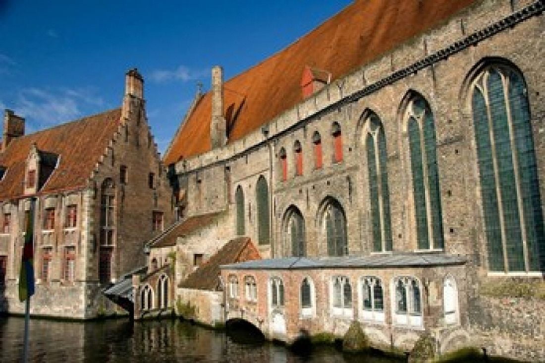Historic Brugge Belgium Canvas Art - Cindy Miller Hopkins DanitaDelimont (26 x 17)