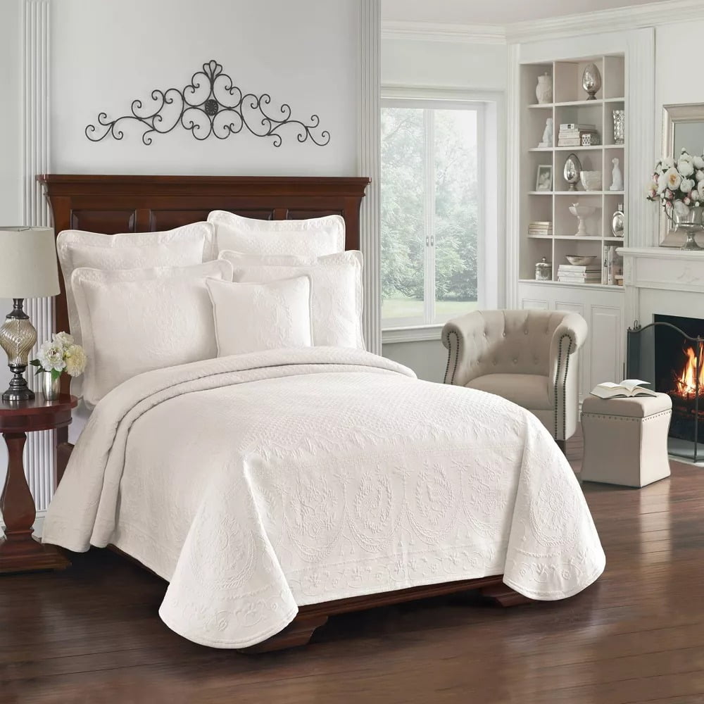 Ivory Full Cotton Reversible Matelasse Coverlet