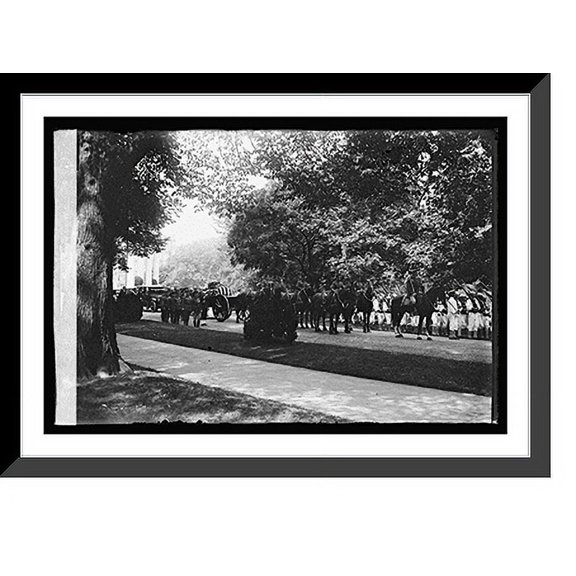 Historic Framed Print, Harding funeral - 39, 17-7/8" x 21-7/8"
