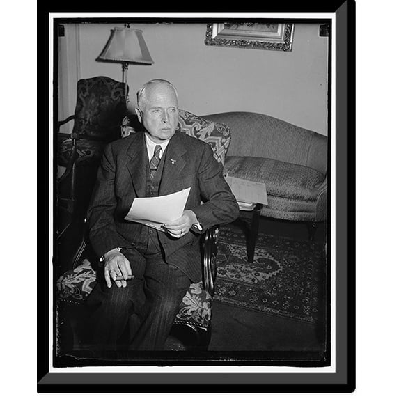 Historic Framed Print, President of German Red Cross in Washington for a visit. Washington, D.C., March 14., 17-7/8" x 21-7/8"