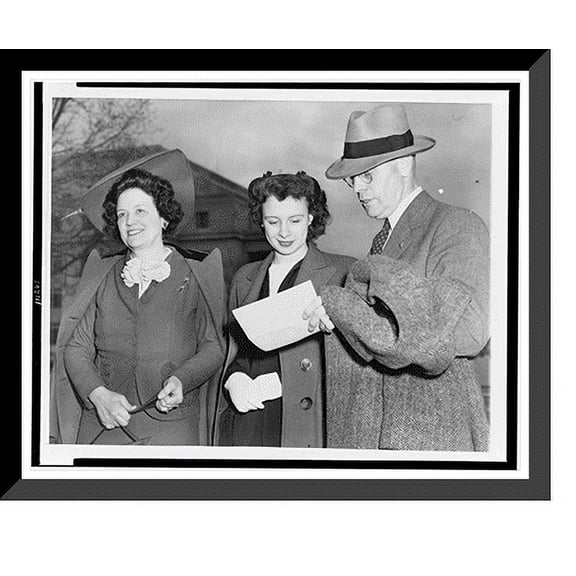 Historic Framed Print, Red network" author arrives for trial", 17-7/8" x 21-7/8"