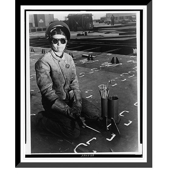 Historic Framed Print, Rosie the riveter, Mare Island Shipyard, CA, 17-7/8" x 21-7/8"