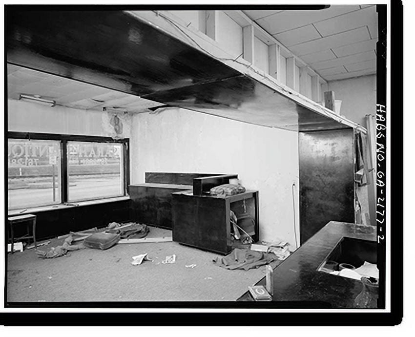 Historic Print, 3810 East Main Street Building), College