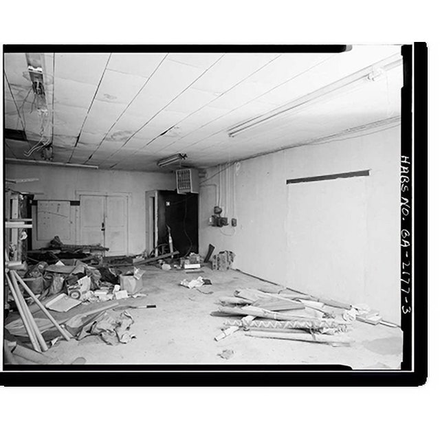 Historic Print, 3810 East Main Street Building), College