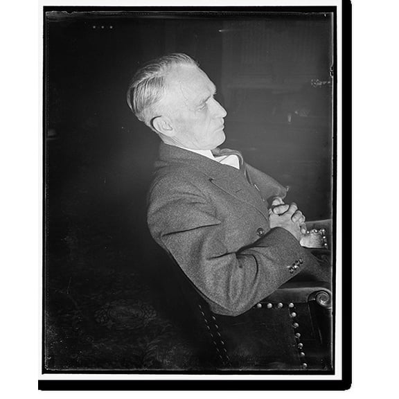 Historic Print, [60 per cent of Akron, O. population now on relief, Dies Committee told. Washington, D.C., Nov. 15. Testifying today before the House Committee Investigating Un-American...18" x 24"