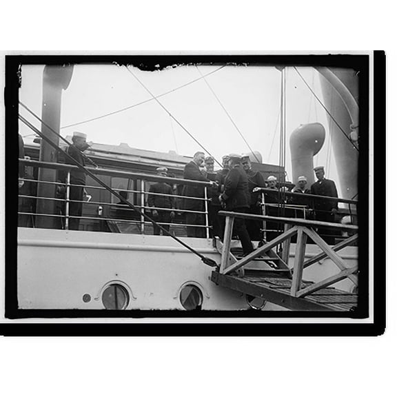 Historic Print, ALLIED COMMISSION TO U.S. BOARDING MAYFLOWER FOR TRIP TO MOUNT VERNON: DANIELS ON BOARD RECEIVING THE COMMISSION, 18" x 24"
