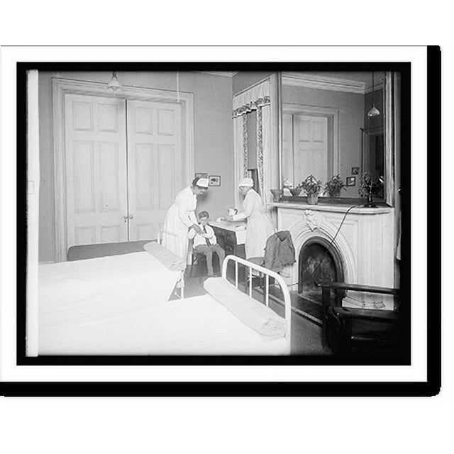 Historic Print, Am. Red Cross, first aid room, 16" x 20"