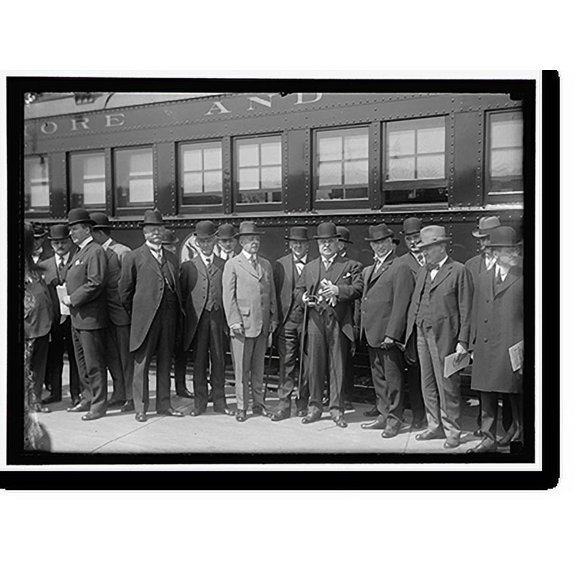 Historic Print, BALTIMORE AND OHIO RAILWAY. CABINET OFFICERS INSPECTING SAFTEY FIRST TRAIN: REDFIELD; GREGORY; LANSING; DANIELS; LANE; DANIEL WILLARD, PRESIDENT, B & O; W.D. WILSON; BAKER, 18" x 24"
