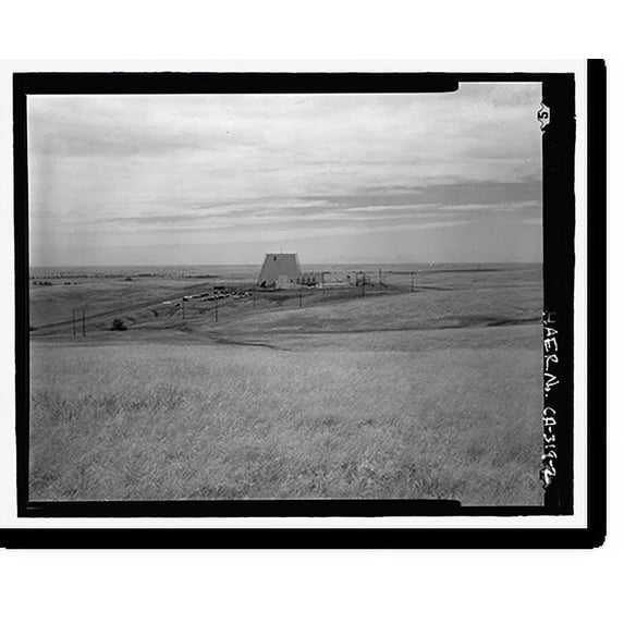 Historic Print, Beale Air Force Base, Perimeter Acquisition Vehicle Entry Phased-Array Warning System, End of Spencer Paul Road, north of Warren Shingle, Marysville vicinity, Yuba Count…16" x 20"