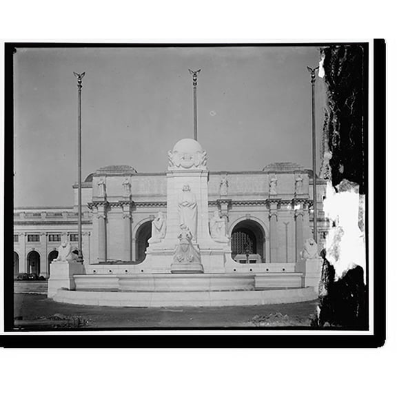Historic Print, [COLUMBUS MEMORIAL, WITH FRONT OF UNION STATION], 16" x 20"