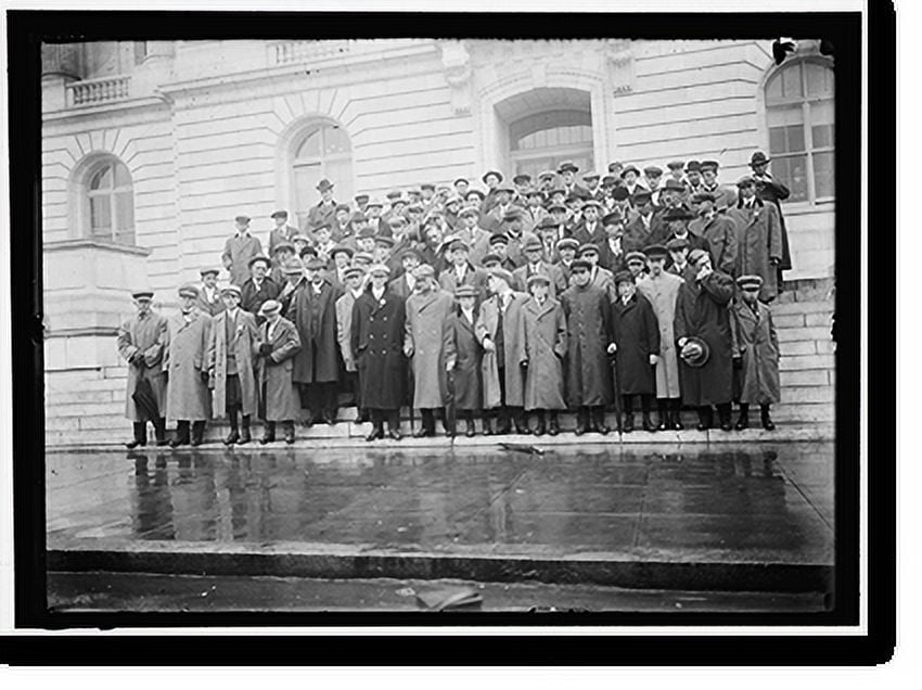 Historic Print, CORN GROWERS ON STEPS OF HOUSE OFFICE BUILDING