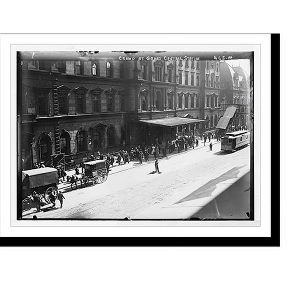 Historic Print, Crowd outside Grand Central Station, returning from summer vacations, New York - 2, 18" x 24"
