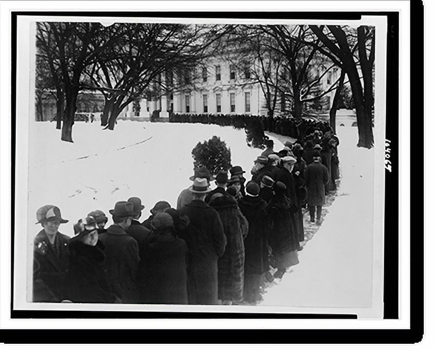 Historic Print, [Crowd waiting in line outside of White House for New
