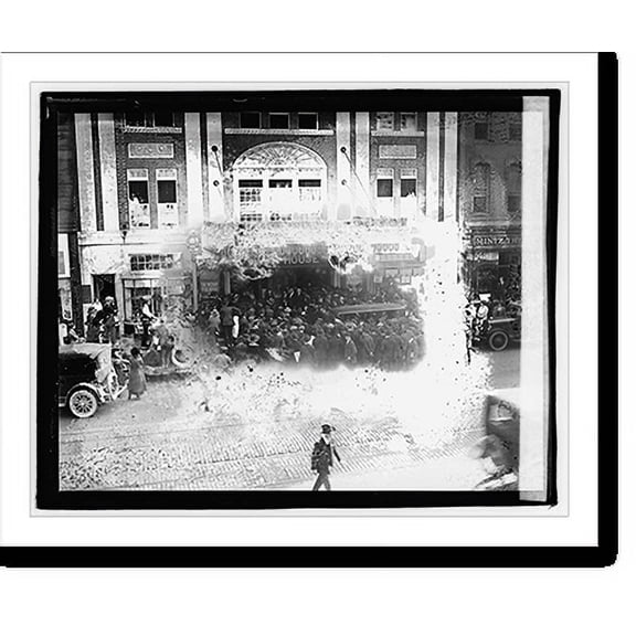 Historic Print, Crowds, Metropolitan Theater, 16" x 20"