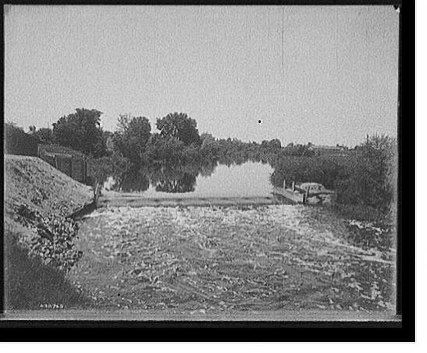 Historic Print, [Dam on the Pine River, Alma, Mich.], 16" x 20