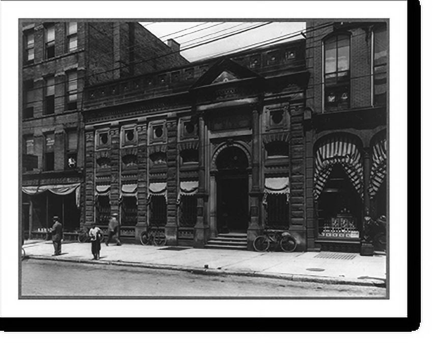 Historic Print, [Exterior of First National Bank, Erie, Pa. Cigarstore