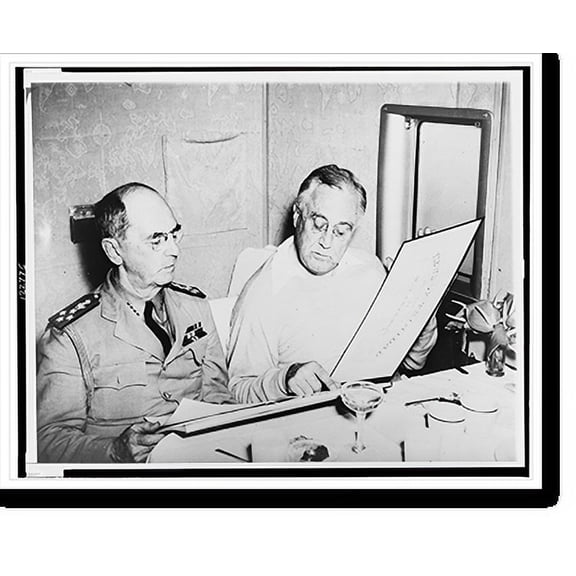 Historic Print, FDR, homeward bound by air, forgets war for moment, 16" x 20"