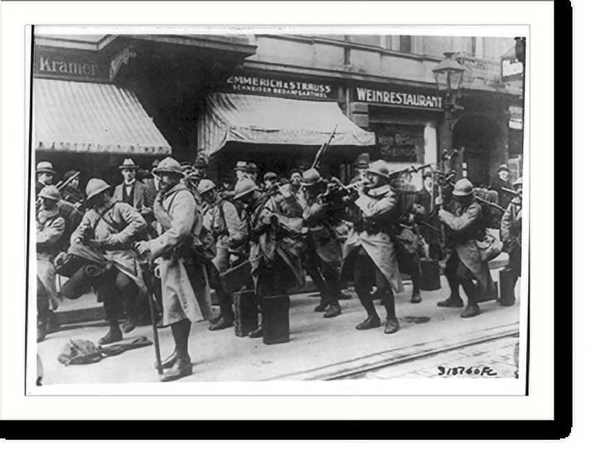 Historic Print, [French machine gun squad in Duisburg, bound for guard