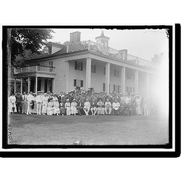 Historic Print, GROUP AT MOUNT VERNON 2, 16" x 20"