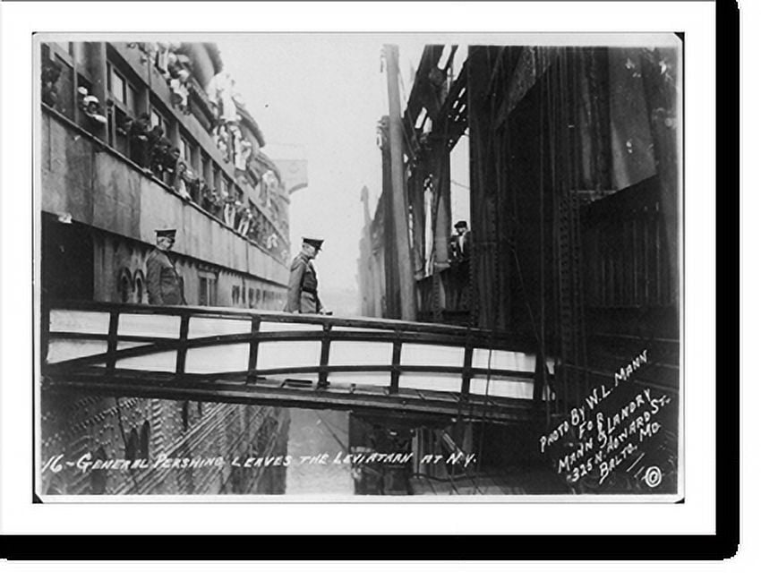 Historic Print, General Pershing leaves the LEVIATHAN at N.Y., 16" x 20