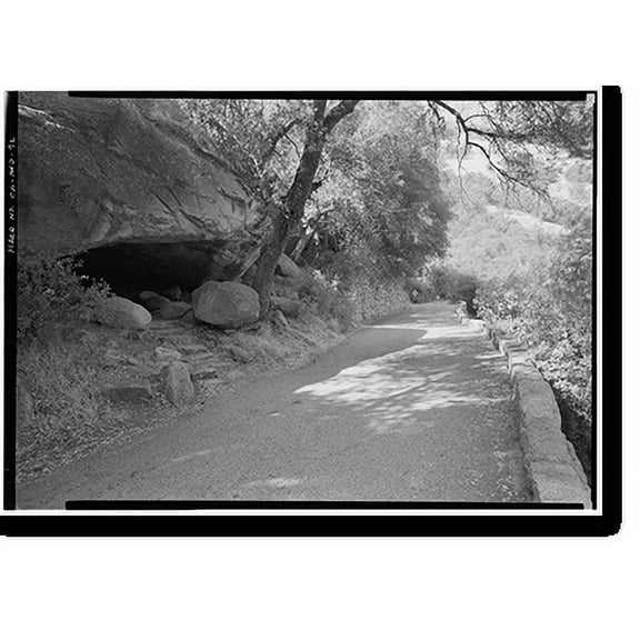 Historic Print, Generals Highway, Three Rivers vicinity, Tulare County, CA - 89, 16" x 20"