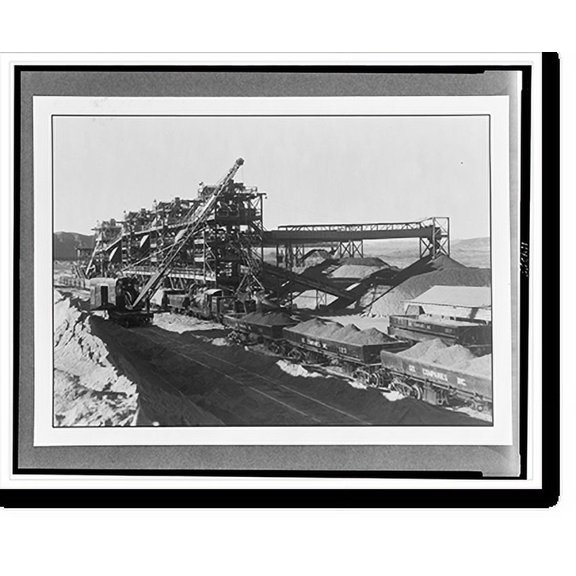 Historic Print, Gravel screening and washing plant, 16" x 20"