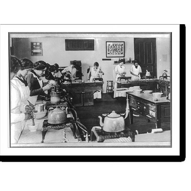 Historic Print, [Home economics classes] Cooking School in State