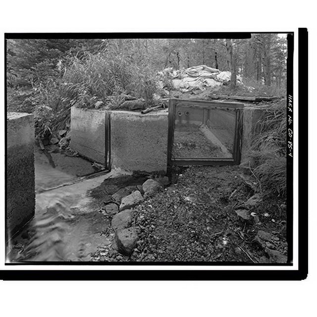 Historic Print, Hondius Water Line, 1.6 miles Northwest of Park