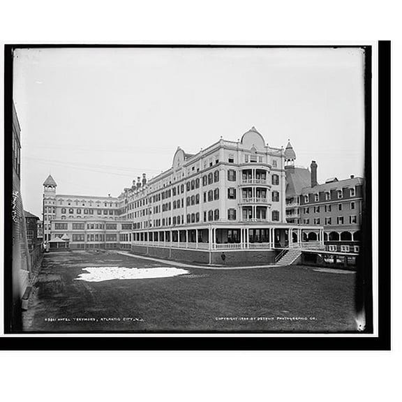 Historic Print, Hotel Traymore, Atlantic City, N.J., 16" x 20"