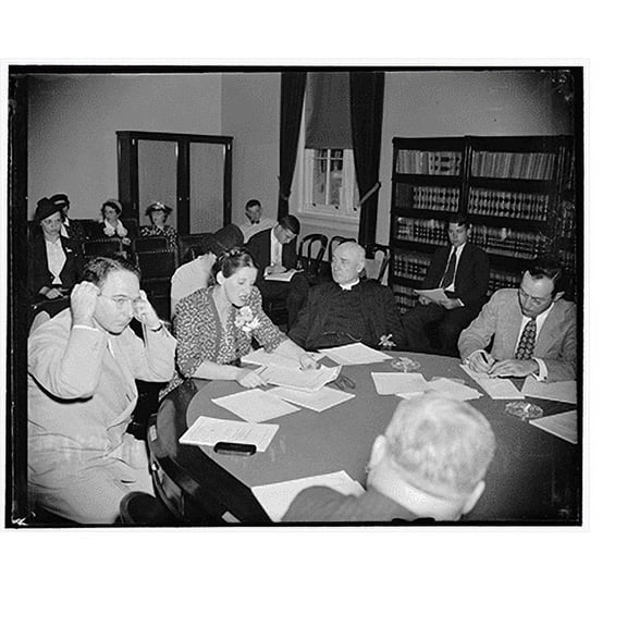 Historic Print, House Committee told AF of L is split on its own Wagner Act amendments. Washington, D.C., June 29. Mrs. Nina P. Collier, center, Chairman of the National League of Women…16" x 20"