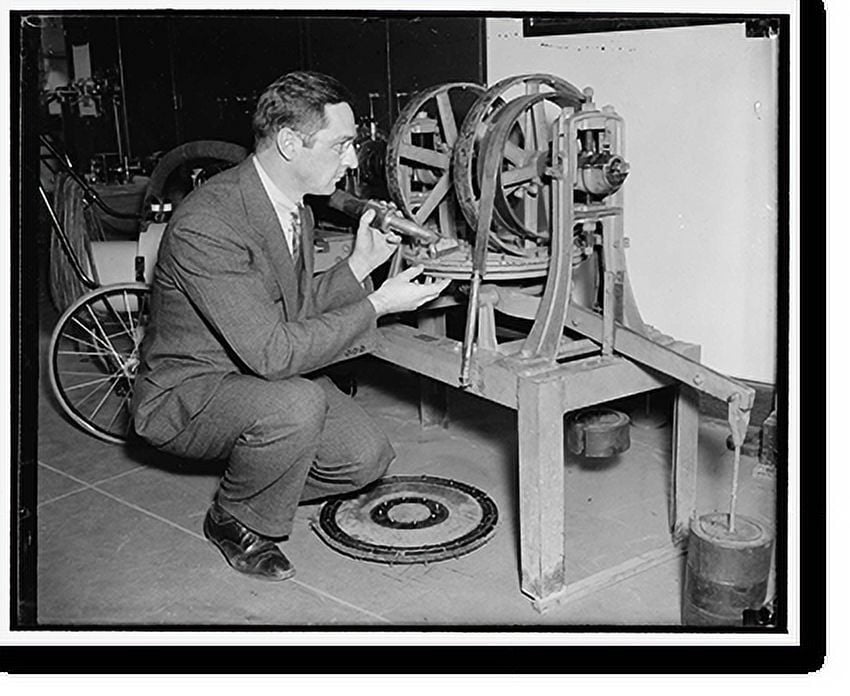 Historic Print, How much wear will your carpet stand? Washington, D.C