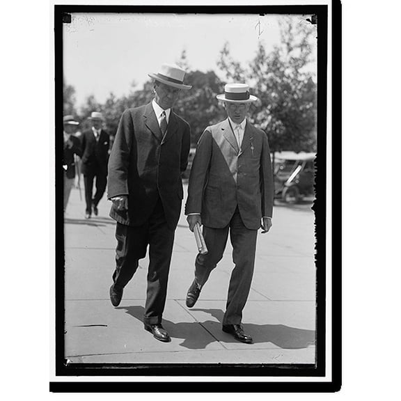 Historic Print, LOVETT, ROBERT SCOTT, PRESIDENT, UNION PACIFIC RAILWAY. LEFT, WITH DANIEL WILLARD, 16" x 20"