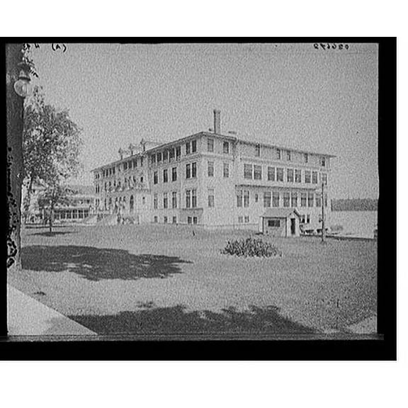 Historic Print, [Lakeside club, Reed's Lake, East Grand Rapids, Mich.], 16" x 20"