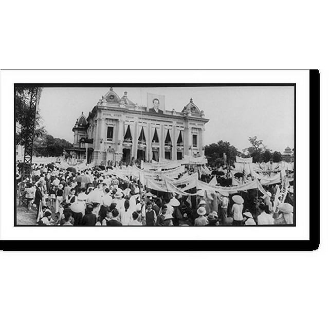 Historic Print, [Large crowd with banners outside presidential palace