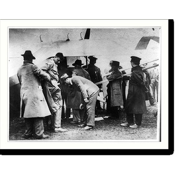 Historic Print, Lindbergh, near take-off time, 18" x 24"