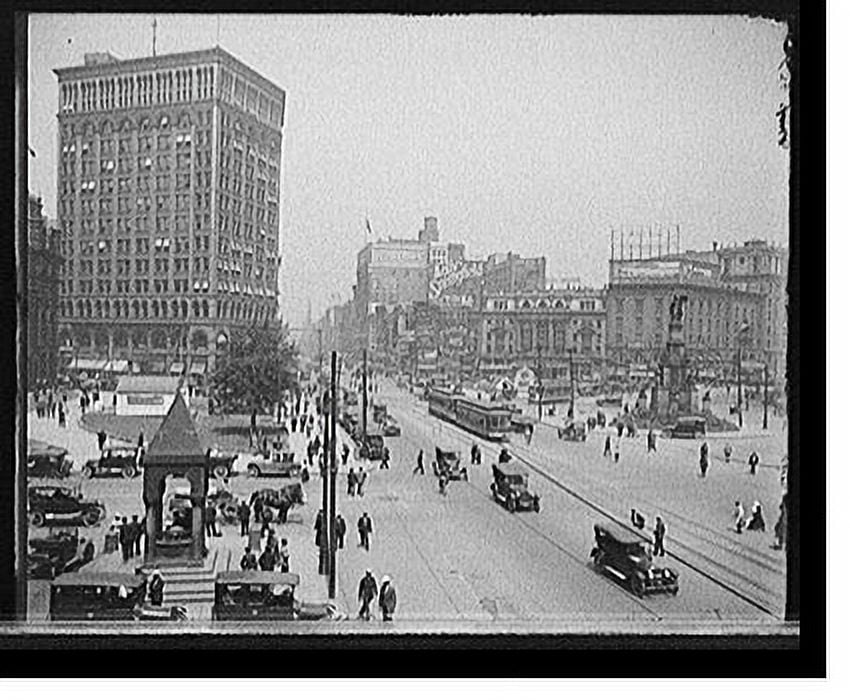 Historic Print, [Looking up Woodward Avenue, Detroit, Mich.], 16" x 20