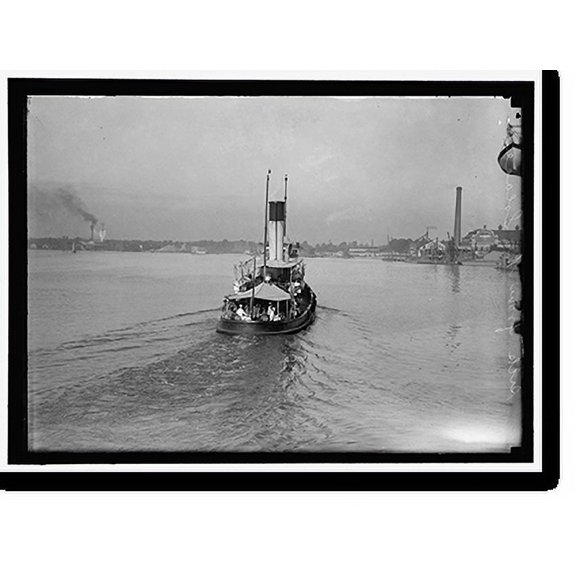 Historic Print, MEMPHIS, U.S.S., SICK, BROUGHT HOME BY U.S. HOSPITAL SHIP 'SOLACE', 18" x 24"