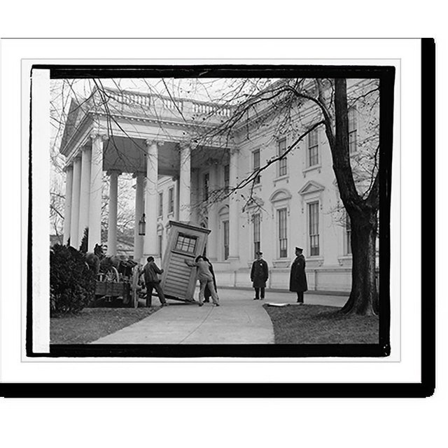 Historic Print, [Moving kiosk in front of White House, Washington, D.C