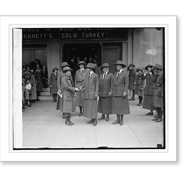 Historic Print, Mrs. Coolidge & Leona Baldwin at Tivoli Theater, 11/7