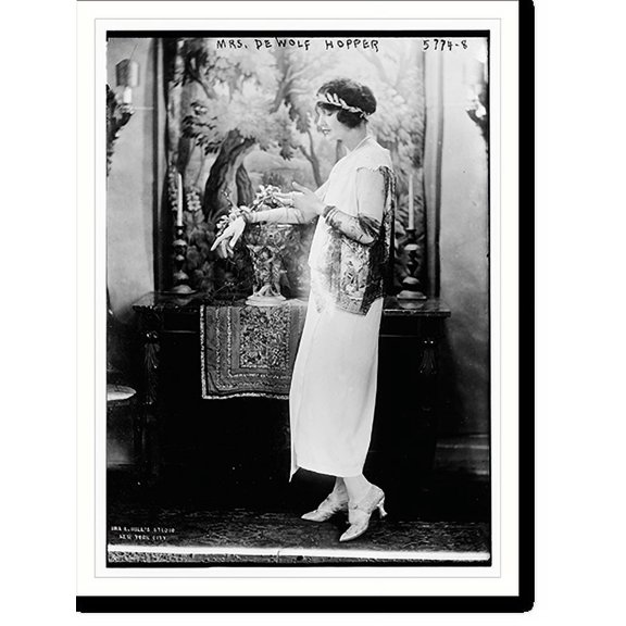 Historic Print, Mrs. De Wolf Hopper, 18" x 24"