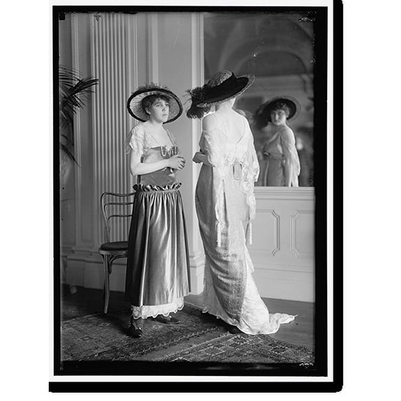 Historic Print, NATIONAL STYLE SHOW MODELS, 16" x 20"