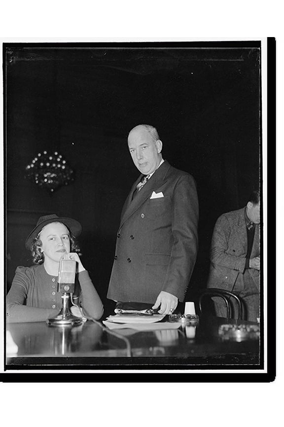 Historic Print, NLRB Investigating Committee looks into American Radiator case decision by Board. Washington, D.C., Jan. 8., 16" x 20"