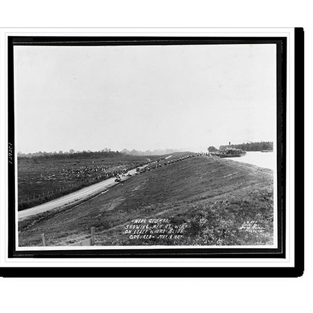 Historic Print, Near Geismar showing men at work on levee where slide